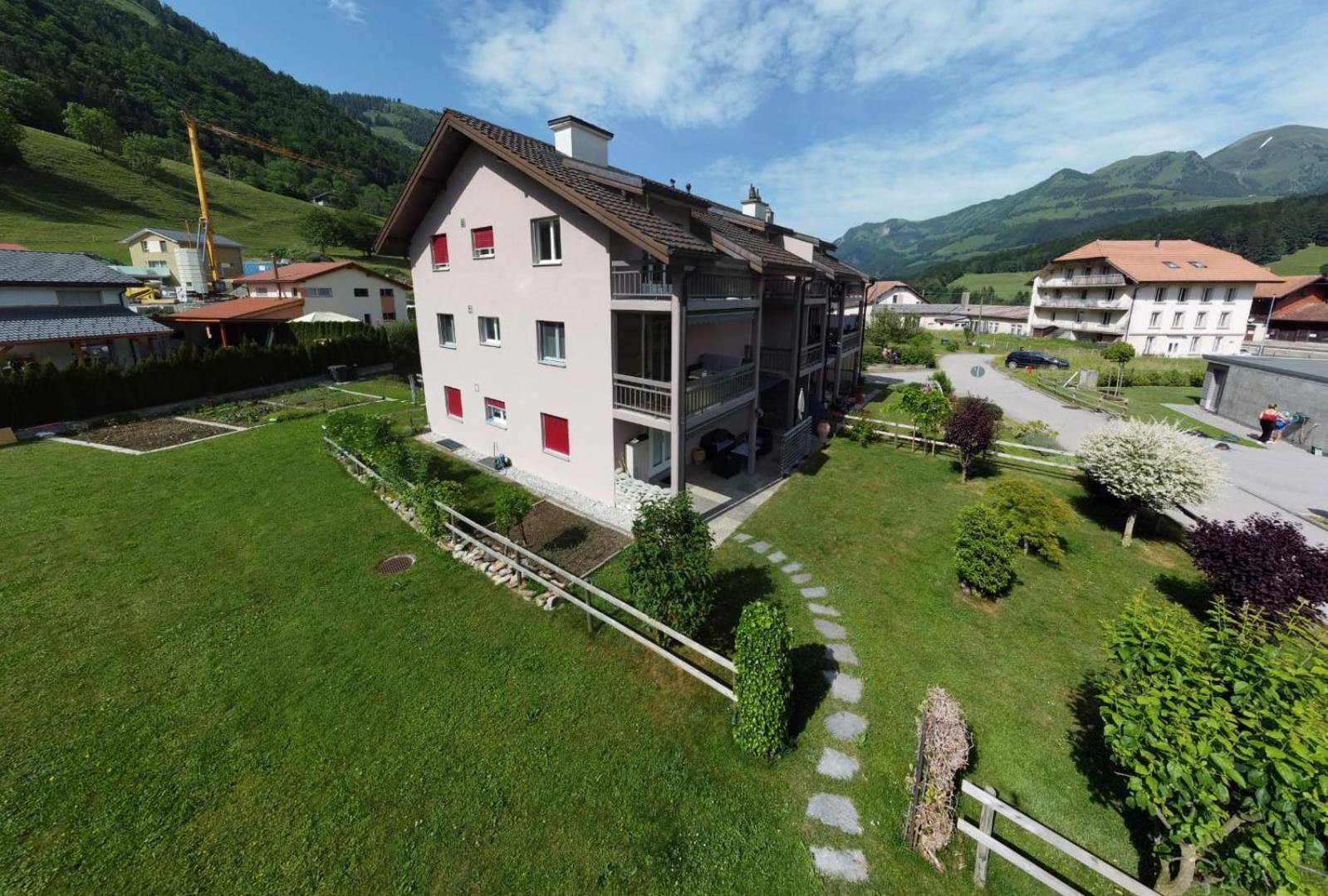 Gruyere Alpes Appartement 3 Chambres Bbq Parking Neirivue Екстериор снимка
