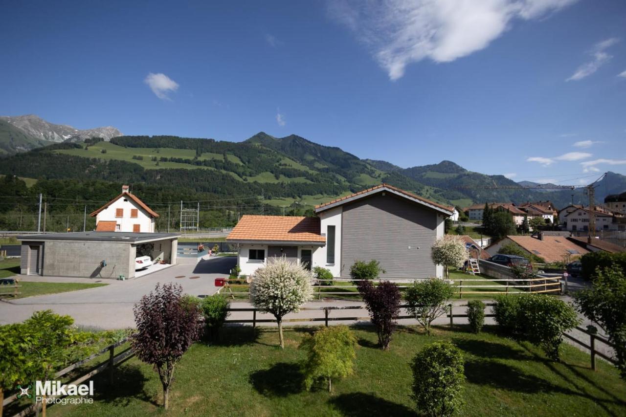 Gruyere Alpes Appartement 3 Chambres Bbq Parking Neirivue Екстериор снимка